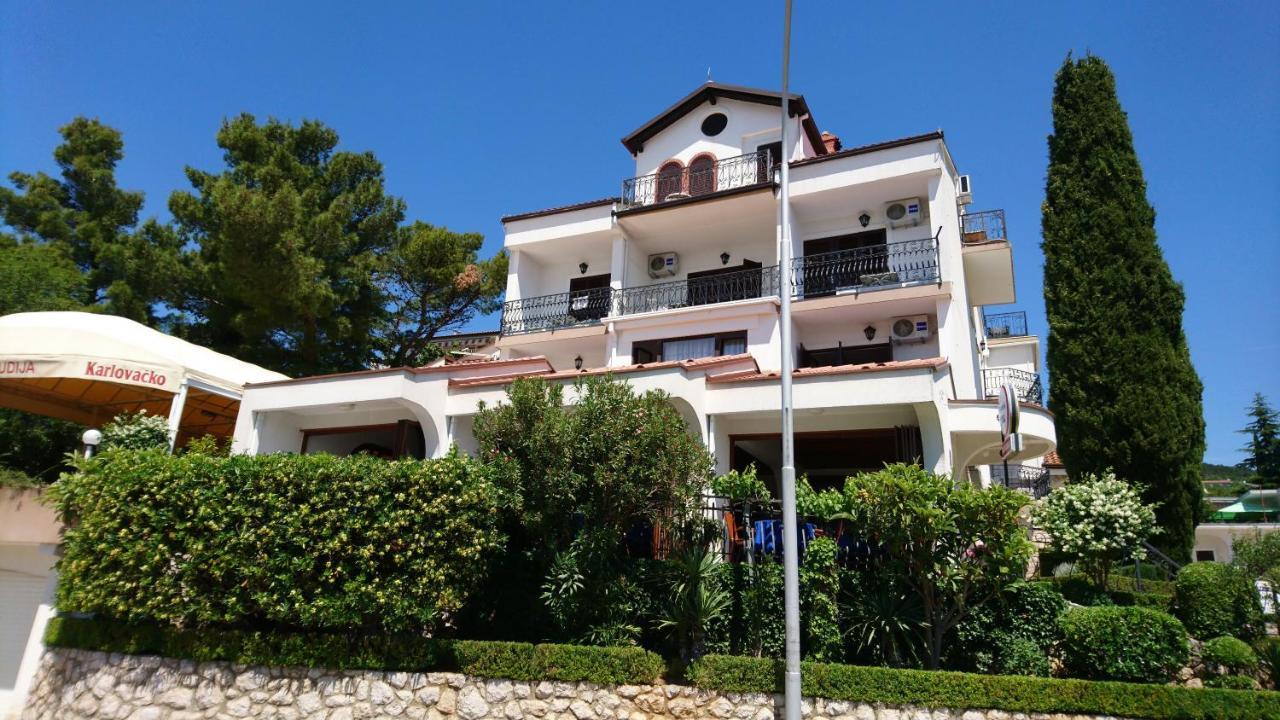 Pansion Klaudija Bed & Breakfast Crikvenica Exterior photo