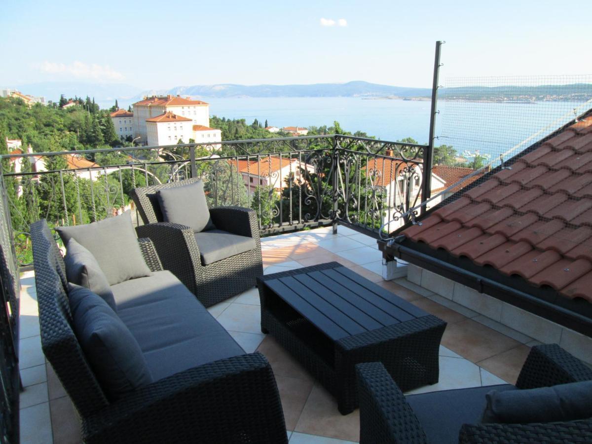 Pansion Klaudija Bed & Breakfast Crikvenica Exterior photo