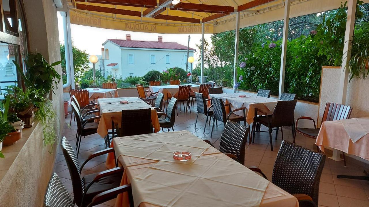 Pansion Klaudija Bed & Breakfast Crikvenica Exterior photo